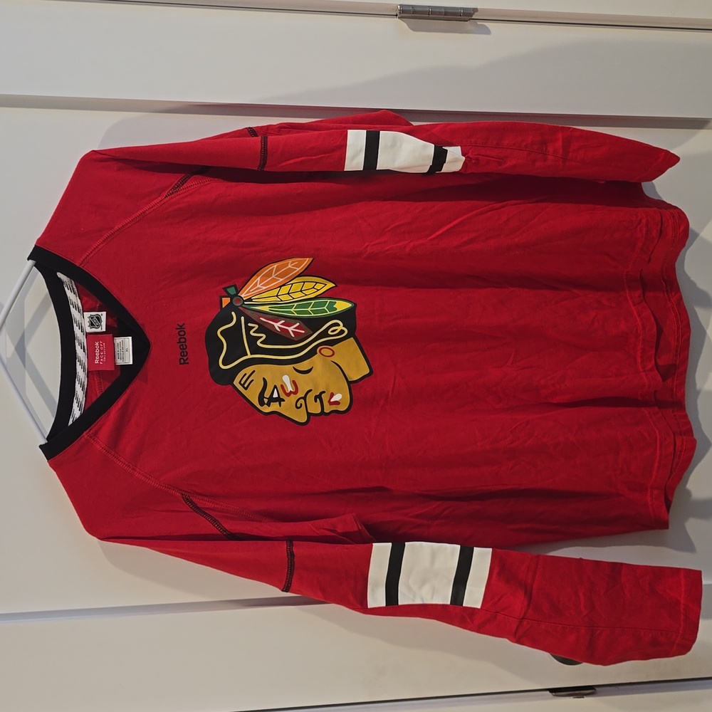 Reebok Chicago Blackhawks Face off NHL Hockey Shirt‎ Long Sleeve Red Mens XL